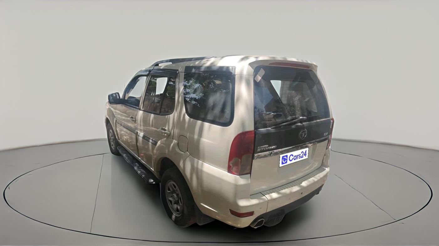2016 Tata Safari Storme 2.2 EX 4X2, Diesel, Manual, 1,05,731 km, exterior