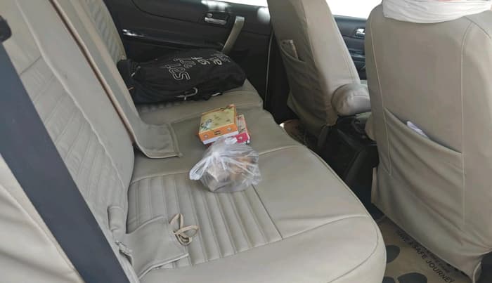 2016 Tata Safari Storme 2.2 EX 4X2, Diesel, Manual, 1,05,731 km, interior