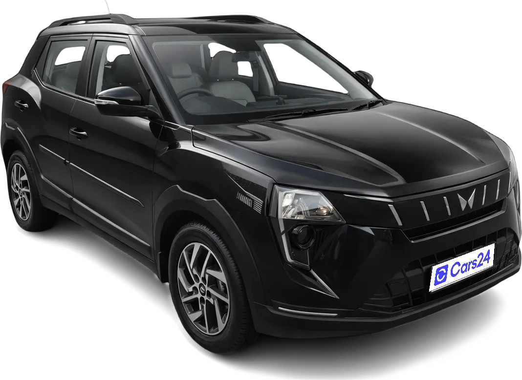 2025 Mahindra XUV 3XO - SUV - Diesel - Manual - ₹11.30 lakh