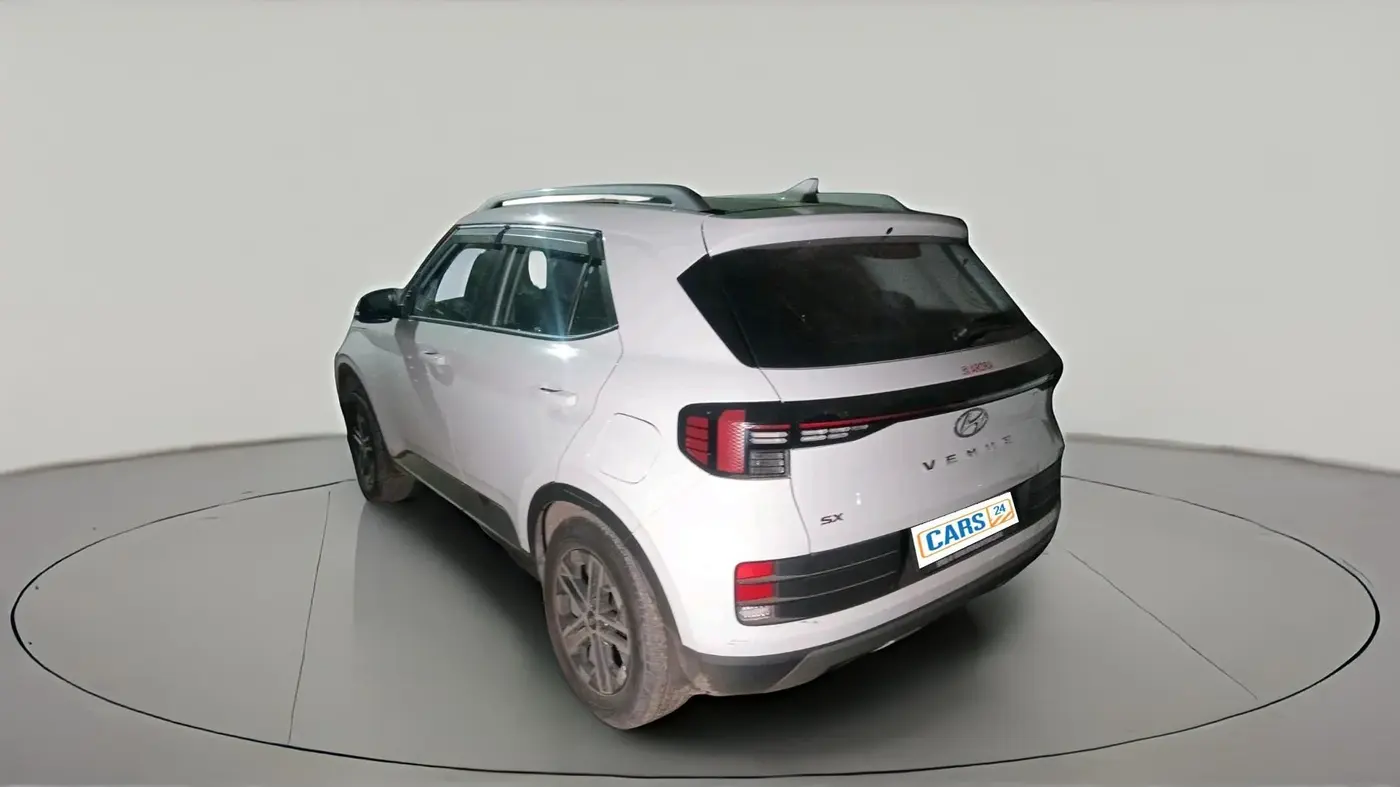 2024 Hyundai VENUE SX 1.5 CRDI, Diesel, Manual, 34,685 km, exterior