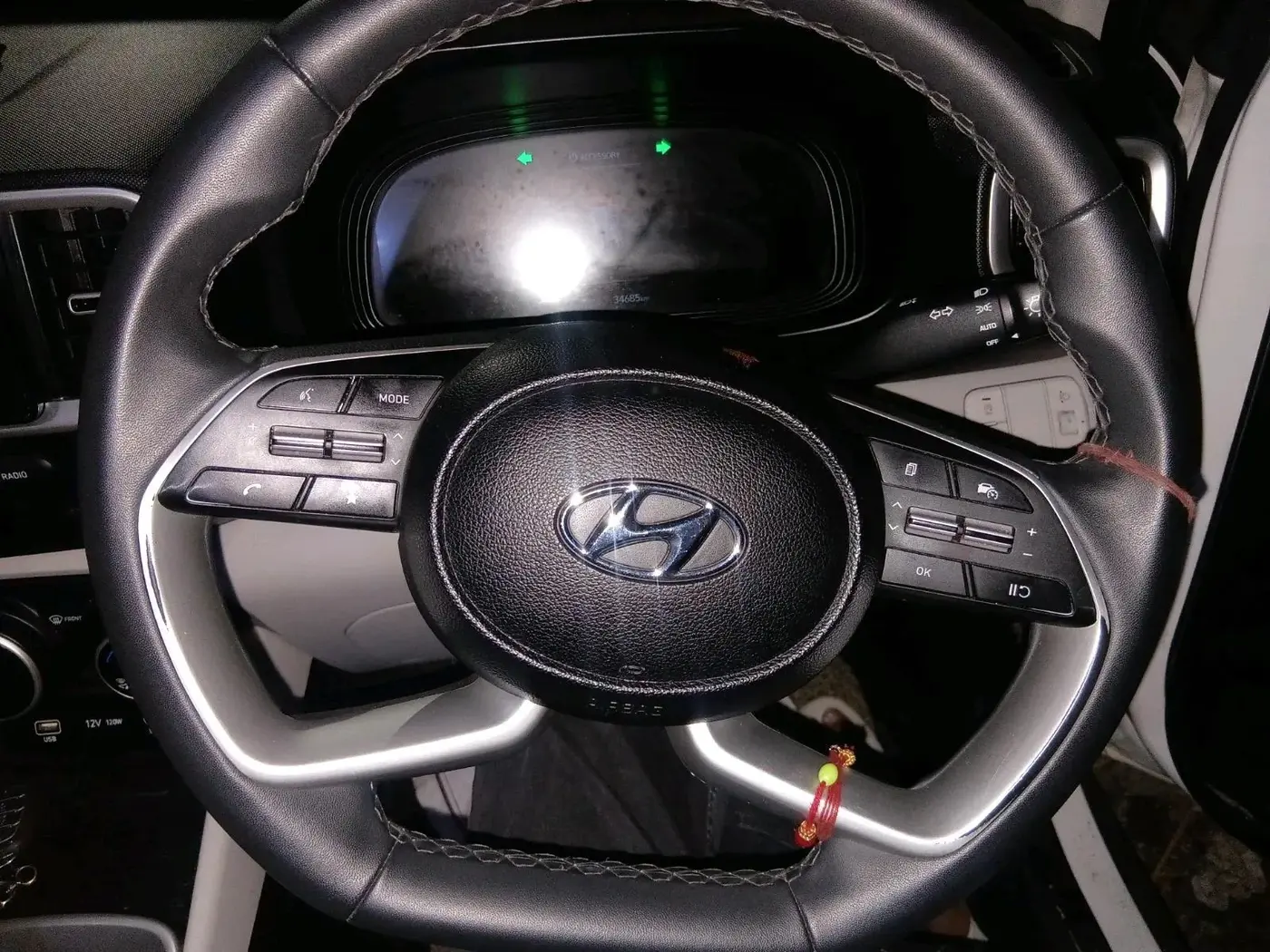 2024 Hyundai VENUE SX 1.5 CRDI, Diesel, Manual, 34,685 km, interior