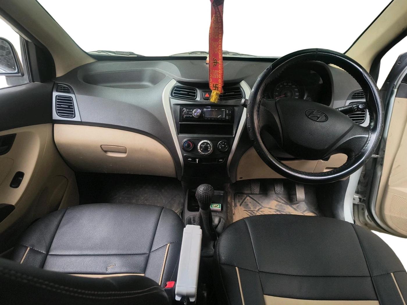 2016 Hyundai Eon ERA +, Petrol, Manual, 86,491 km, interior