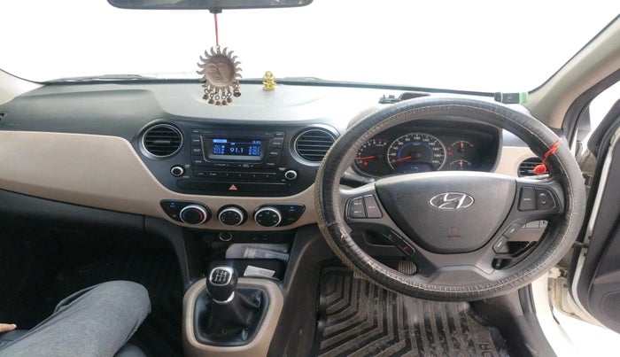 2016 Hyundai Grand i10 SPORTZ 1.2 KAPPA VTVT, Petrol, Manual, 61,735 km, interior