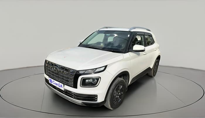 2024 Hyundai VENUE SX 1.2 PETROL, Petrol, Manual, 32,398 km, exterior