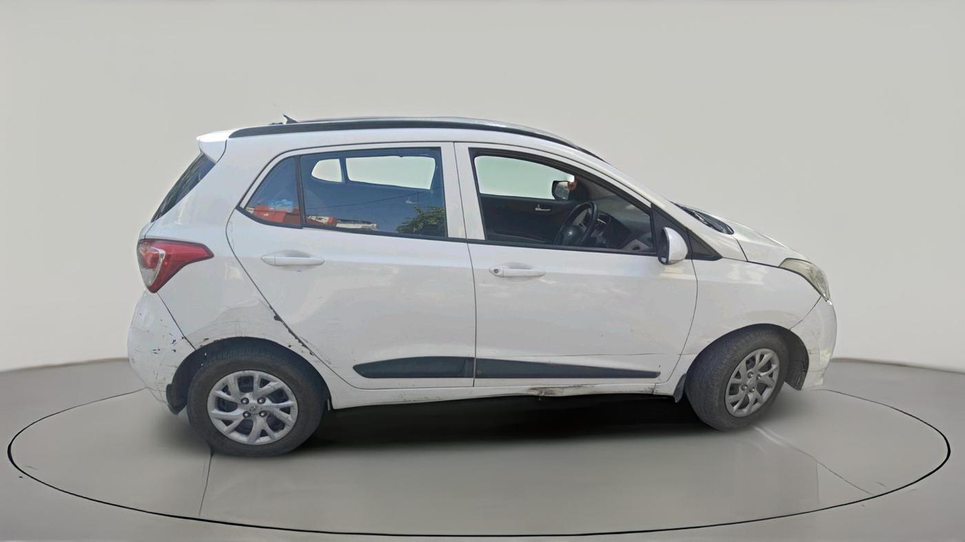 2017 Hyundai Grand i10 SPORTZ (O) 1.2 KAPPA VTVT, Petrol, Manual, 48,658 km, exterior