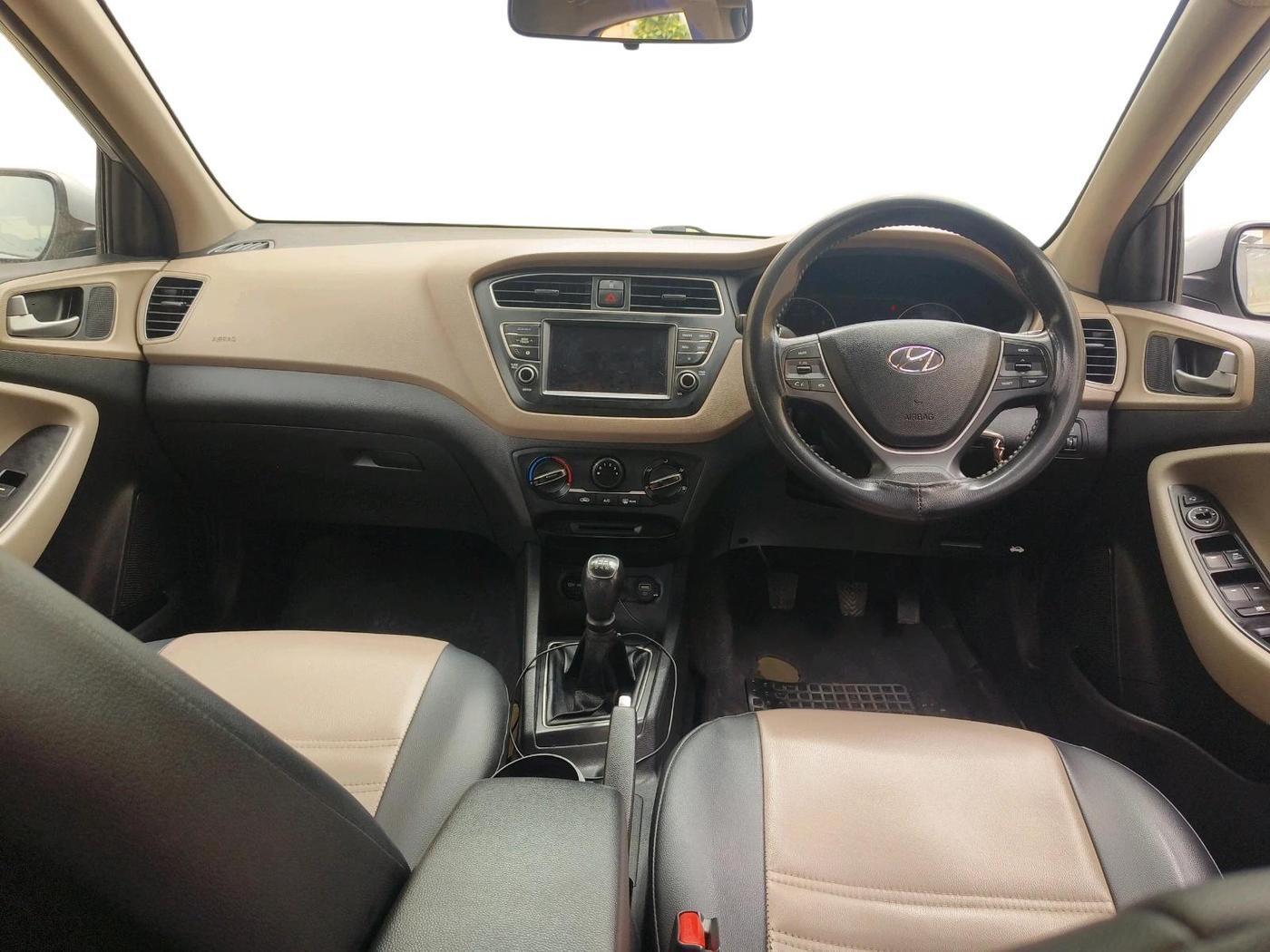 2019 Hyundai Elite i20 SPORTZ PLUS 1.2, Petrol, Manual, 96,931 km, interior