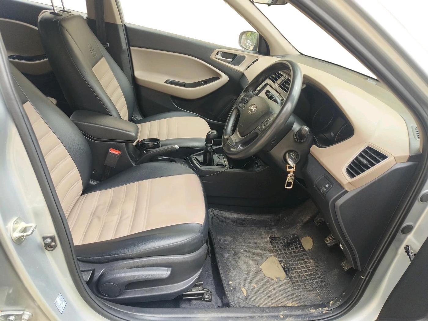 2019 Hyundai Elite i20 SPORTZ PLUS 1.2, Petrol, Manual, 96,931 km, interior
