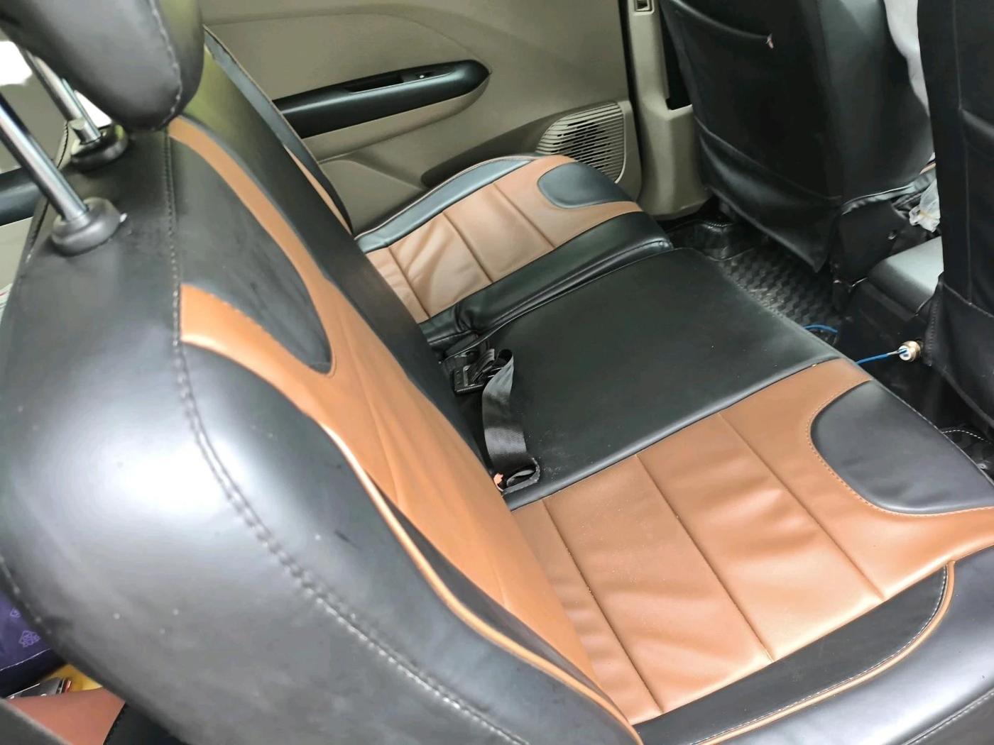 2022 Renault TRIBER RXT, Petrol, Manual, 31,465 km, interior