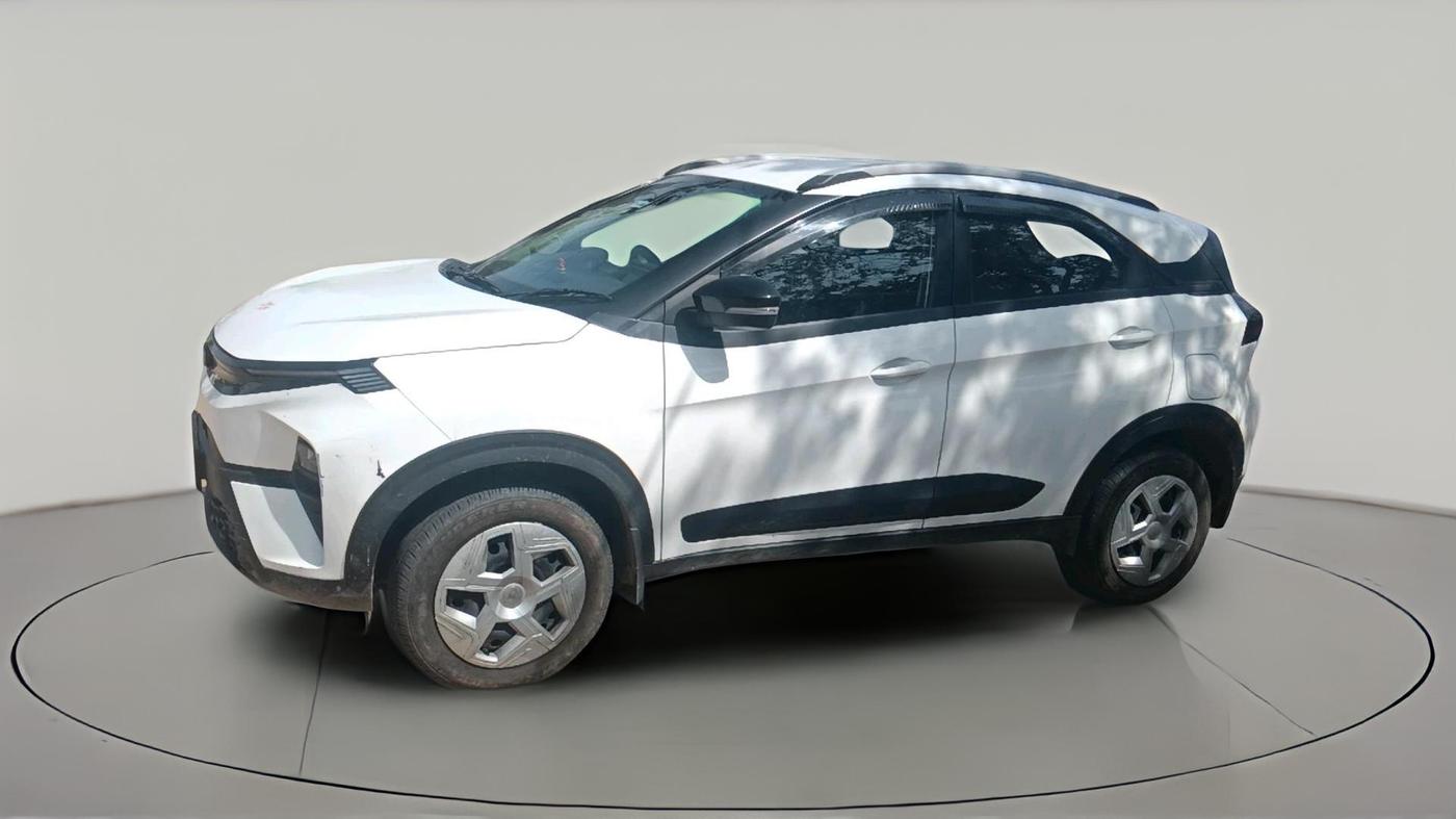 2025 Tata NEXON Pure Plus 1.2 iCNG 6MT, CNG, Manual, 12,818 km, exterior
