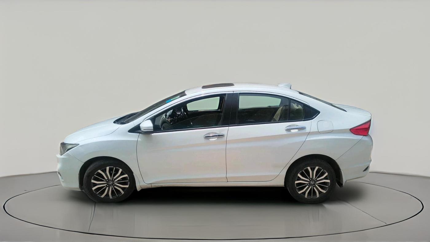 2017 Honda City 1.5L I-VTEC VX, Petrol, Manual, 1,00,917 km, exterior