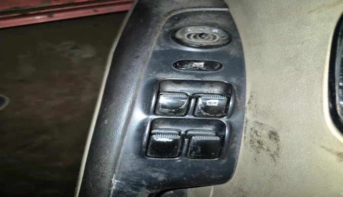 2011 Hyundai i10 MAGNA 1.2, Petrol, Manual, 1,16,554 km, interior