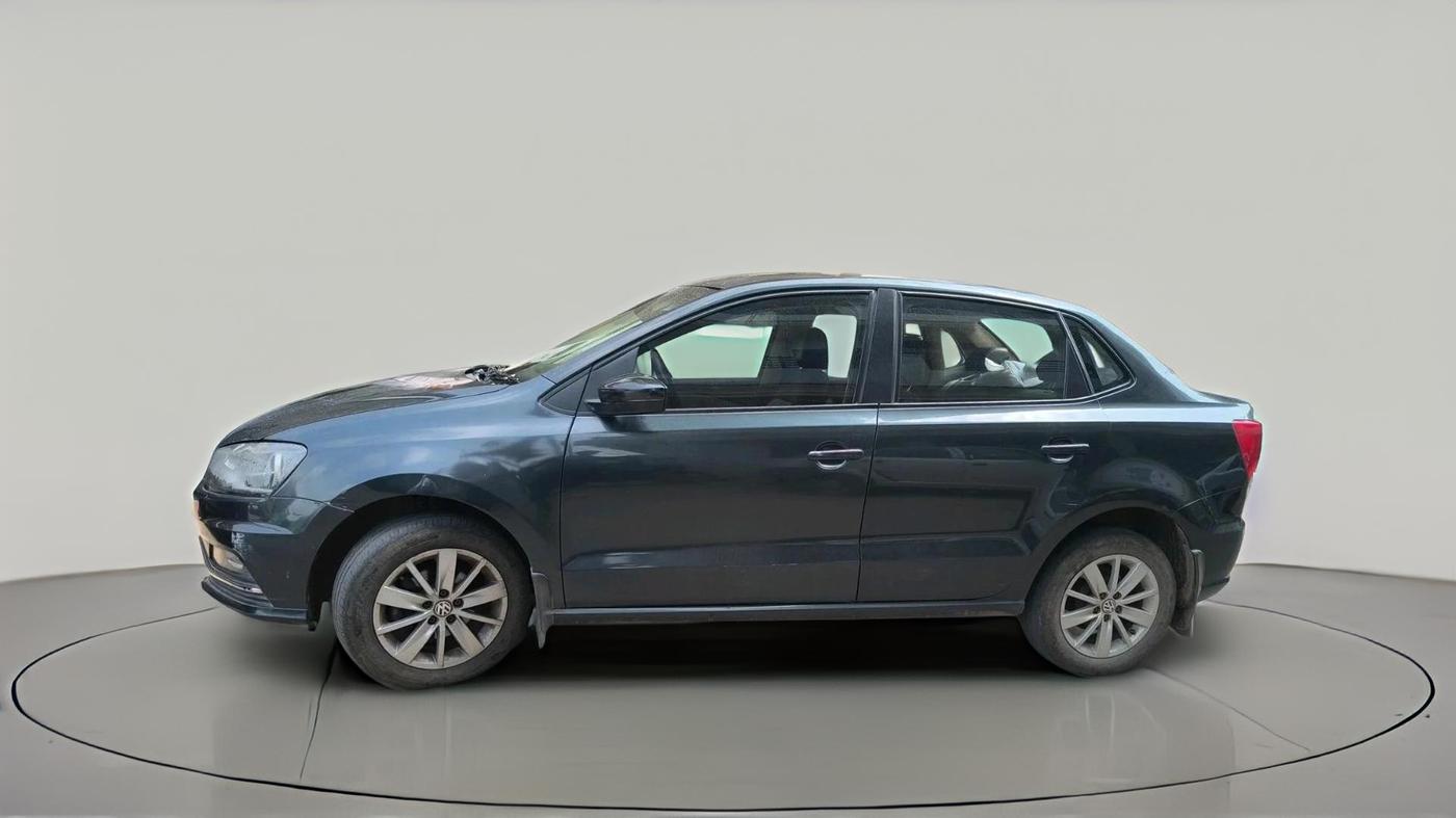 2016 Volkswagen Ameo HIGHLINE1.2L, Petrol, Manual, 1,20,066 km, exterior