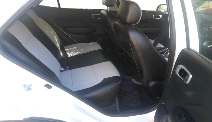 2021 Hyundai VENUE SX 1.0 TURBO, Petrol, Manual, 13,186 km, interior
