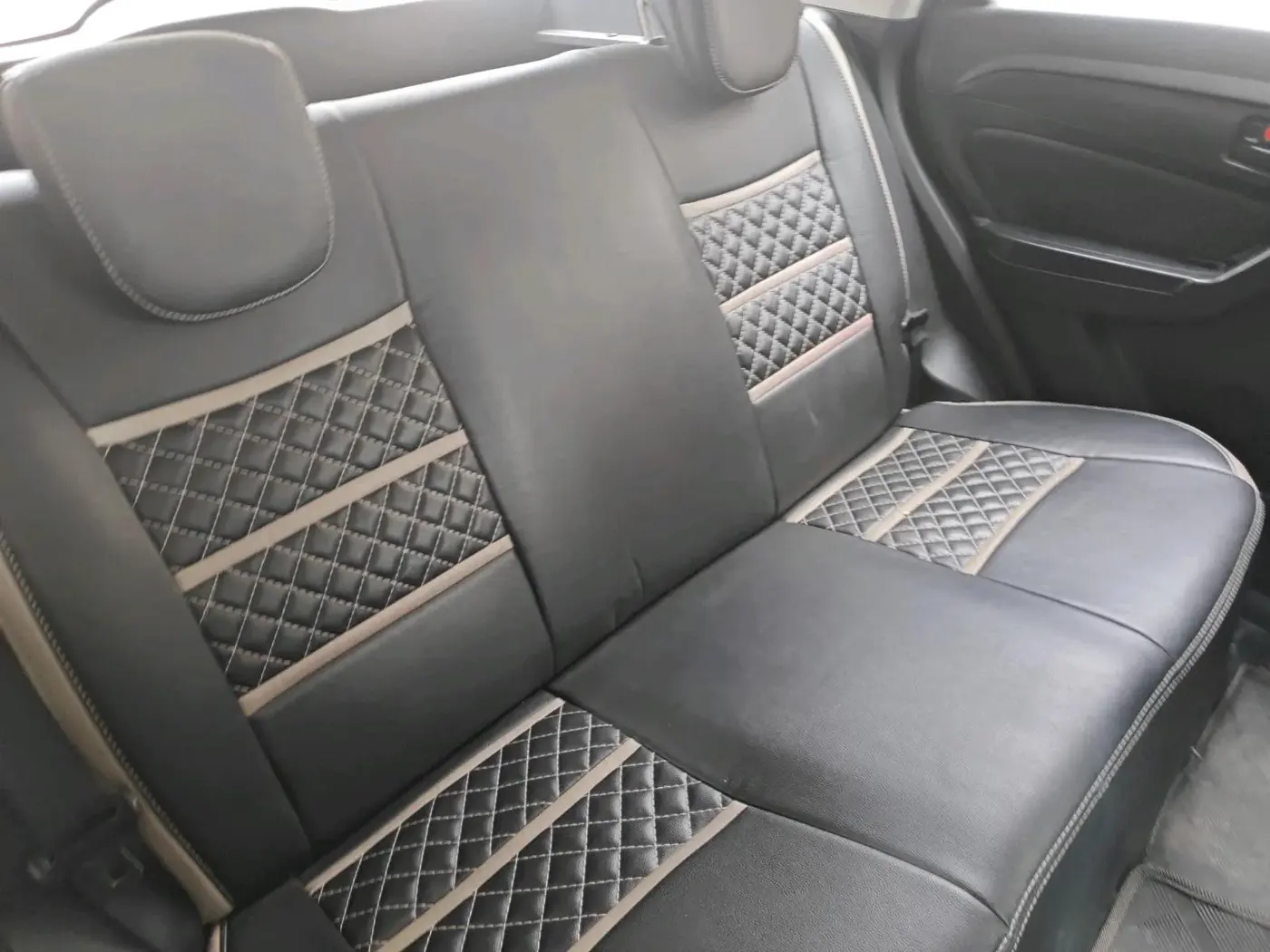 2022 Maruti Vitara Brezza VXI, Petrol, Manual, 31,330 km, interior