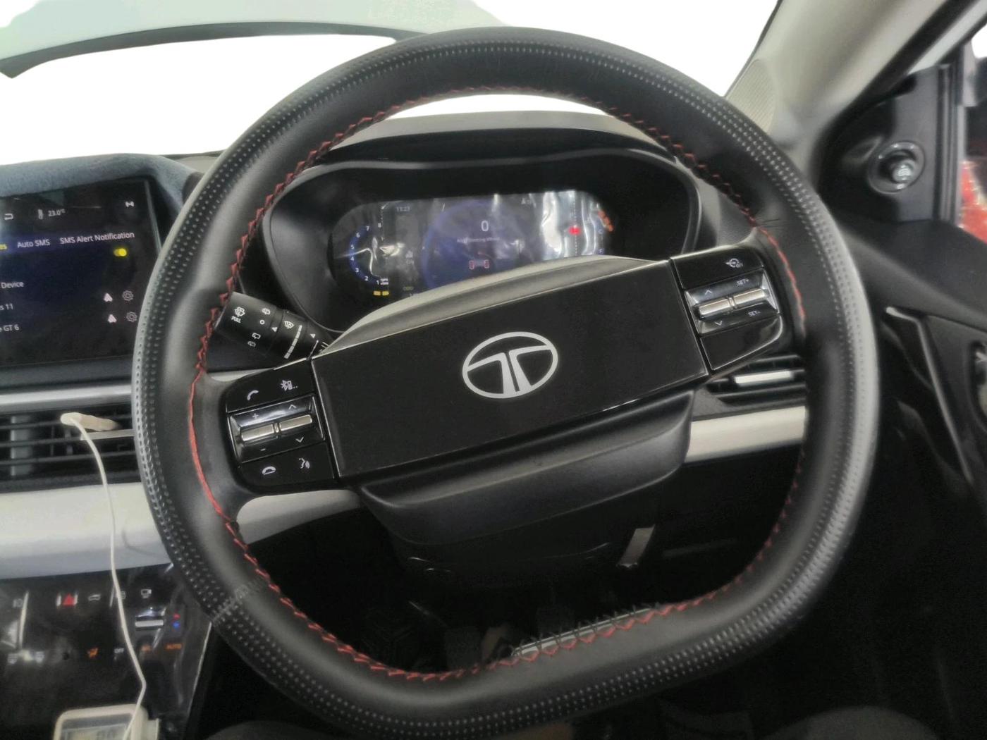 2026 Tata NEXON Creative Plus (PS) 1.2 Petrol Dual Tone, Petrol, Manual, 1,496 km, interior