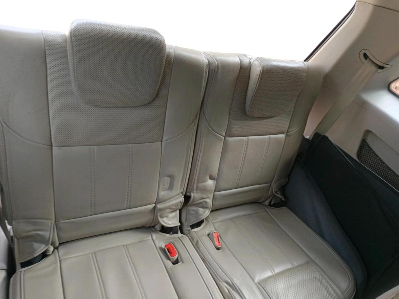 2016 Mahindra XUV500 W10 1.99, Diesel, Manual, 1,03,816 km, interior
