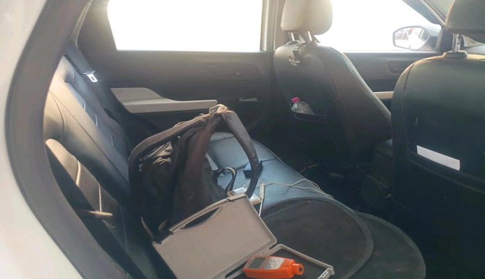 2024 Tata PUNCH PURE MT CNG, CNG, Manual, 40,683 km, interior