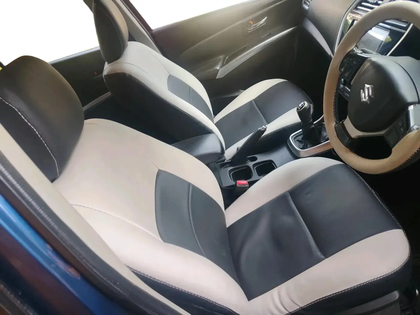 2017 Maruti S Cross ALPHA 1.3, Diesel, Manual, 1,02,877 km, interior