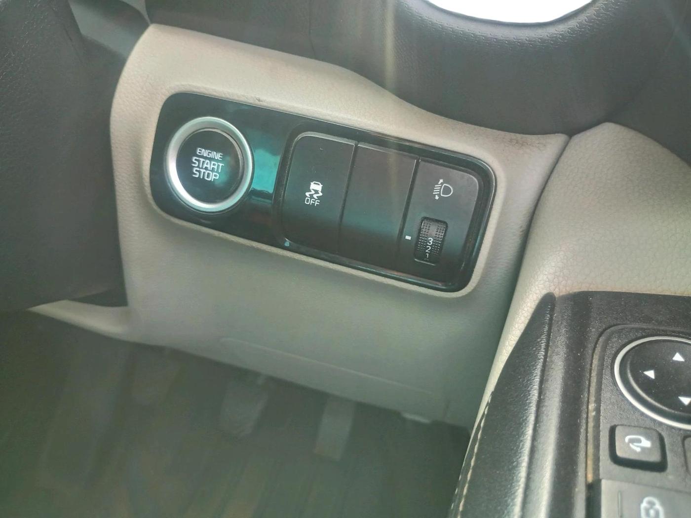2021 KIA SONET HTX 1.5, Diesel, Manual, 94,529 km, interior
