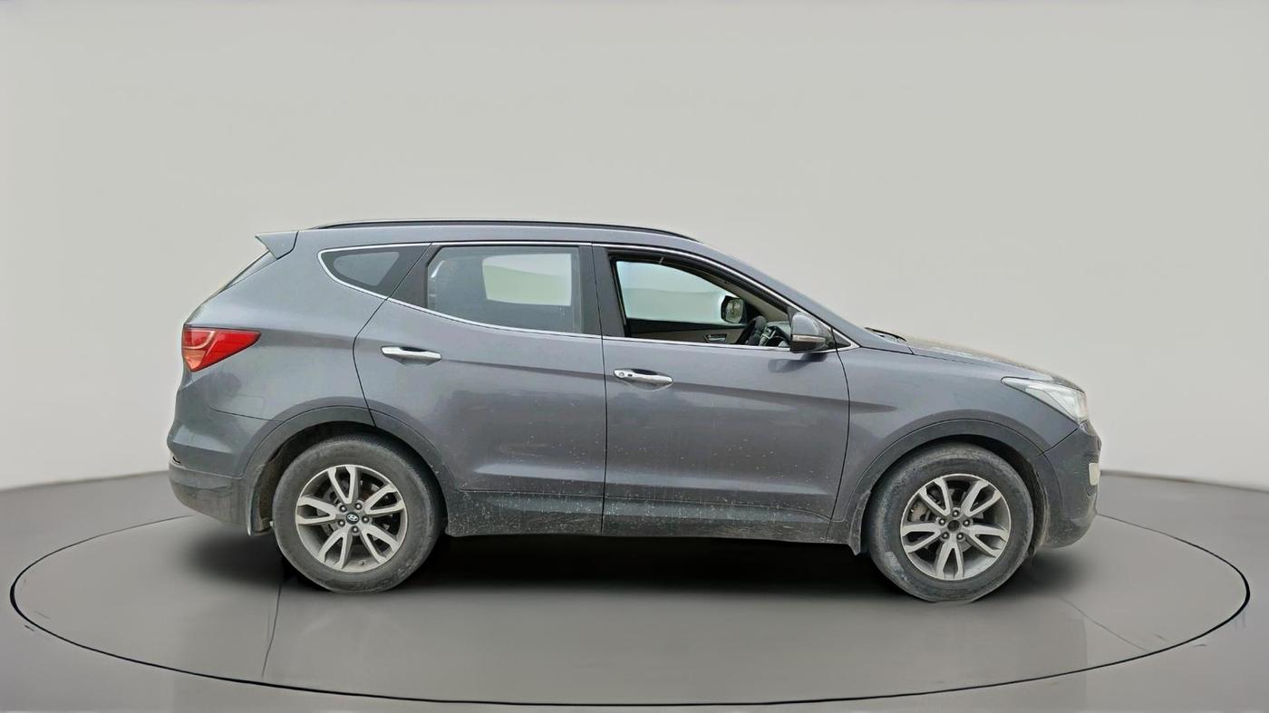 2014 Hyundai Santa Fe 4 WD AT, Diesel, Automatic, 2,14,903 km, exterior