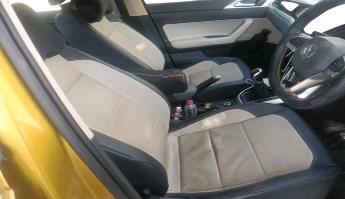 2022 Volkswagen VIRTUS TOPLINE TSI 1.0 MT, Petrol, Manual, 43,537 km, interior