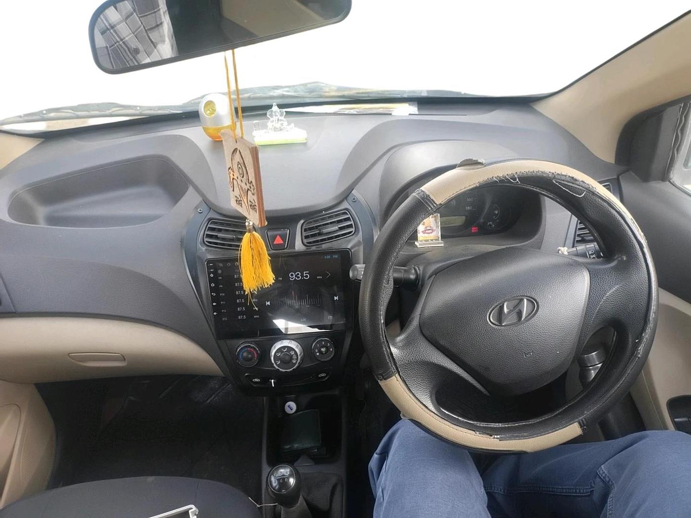 2016 Hyundai Eon ERA +, Petrol, Manual, 1,12,506 km, interior