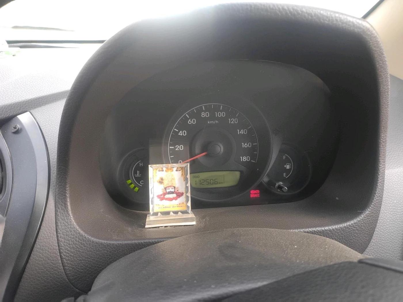 2016 Hyundai Eon ERA +, Petrol, Manual, 1,12,506 km, interior