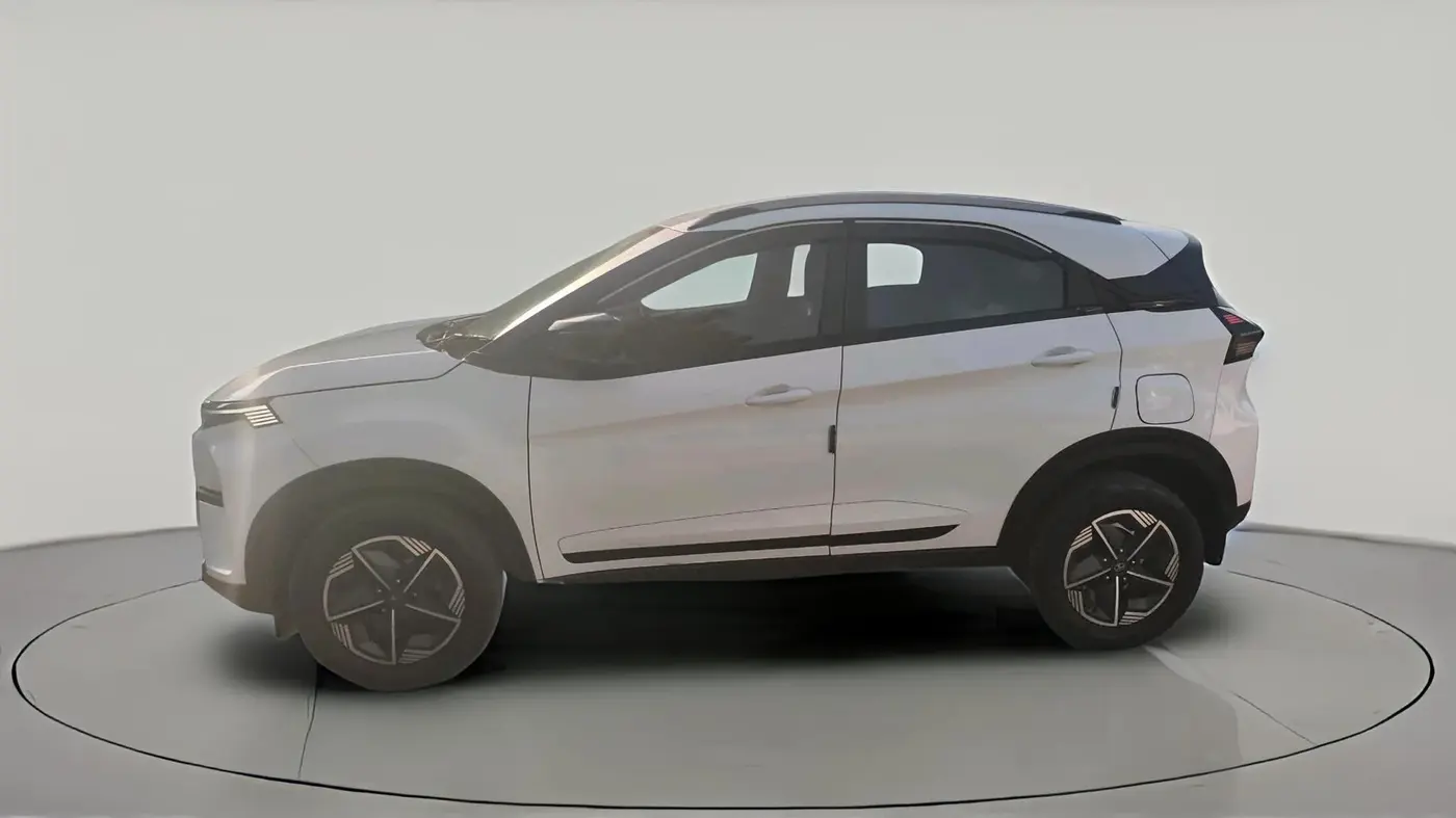 2023 Tata NEXON CREATIVE + SUNROOF 1.5 DIESEL, Diesel, Manual, 69,563 km, exterior