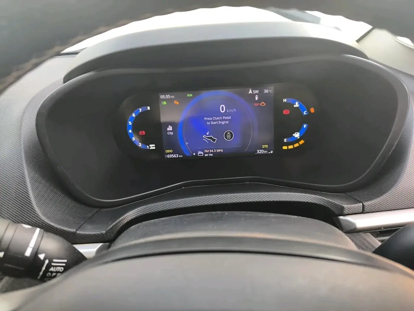 2023 Tata NEXON CREATIVE + SUNROOF 1.5 DIESEL, Diesel, Manual, 69,563 km, interior