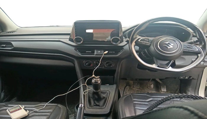 2022 Maruti BREZZA LXI SMART HYBRID, CNG, Manual, 33,868 km, interior