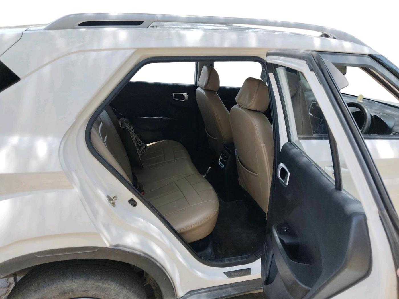 2021 Hyundai VENUE S 1.2, CNG, Manual, 48,636 km, interior
