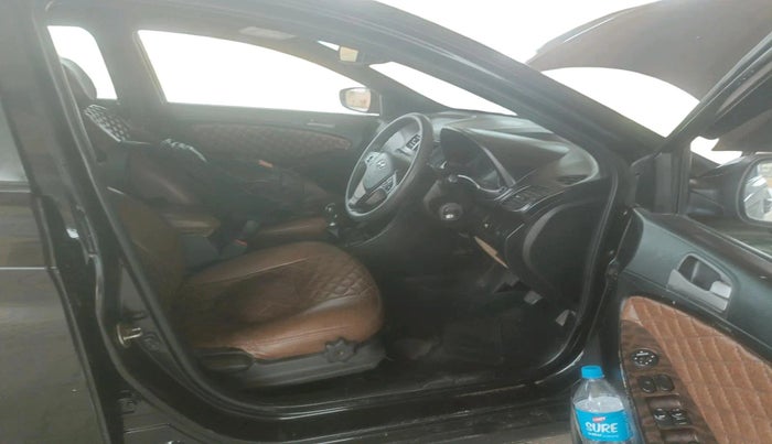 2016 Hyundai Verna 1.6 VTVT S, Petrol, Manual, 1,52,264 km, interior