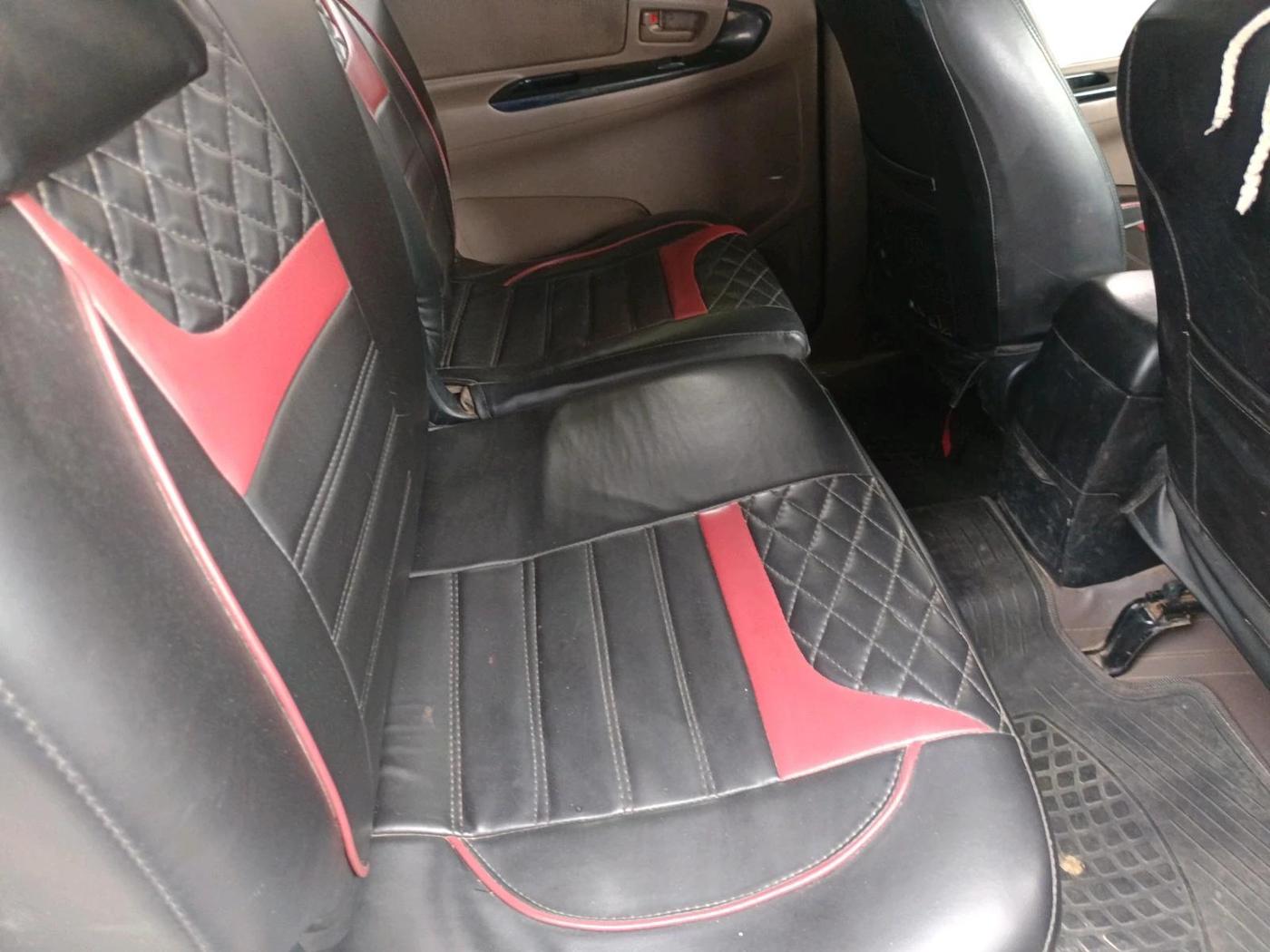 2016 Toyota Innova 2.5 GX 8 STR, Diesel, Manual, 2,26,113 km, interior