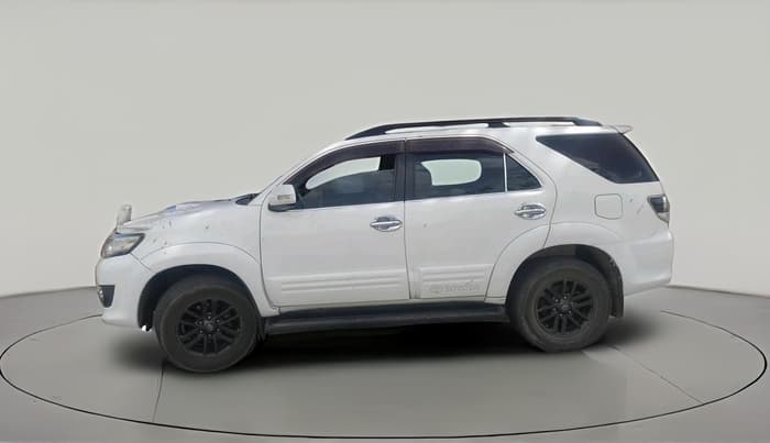 2015 Toyota Fortuner 3.0 4X4 MT, Diesel, Manual, 1,16,386 km, exterior