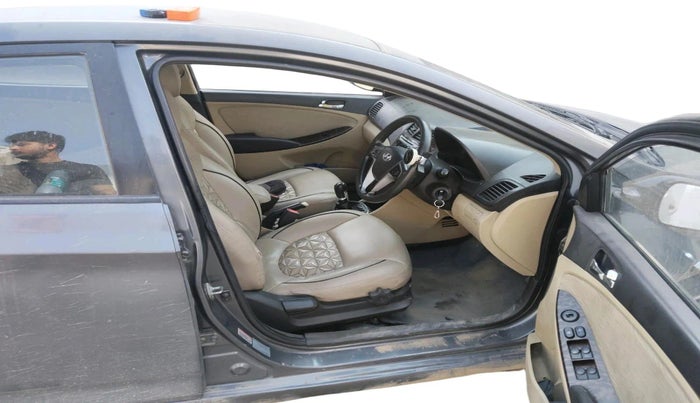 2013 Hyundai Verna FLUIDIC 1.6 CRDI EX, Diesel, Manual, 1,15,004 km, interior