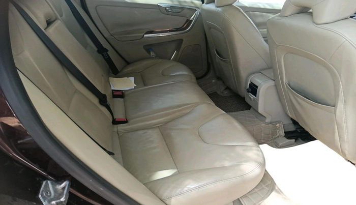 2014 Volvo XC 60 D4 SUMMUM, Diesel, Automatic, 1,15,071 km, interior