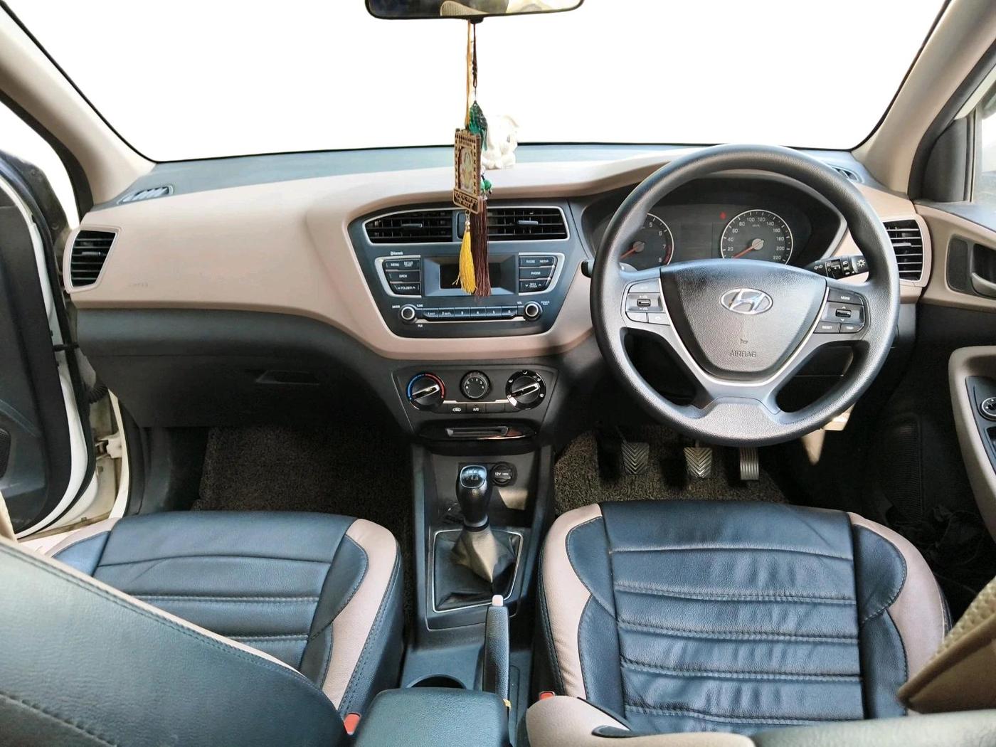 2019 Hyundai Elite i20 MAGNA PLUS 1.2, Petrol, Manual, 22,330 km, interior