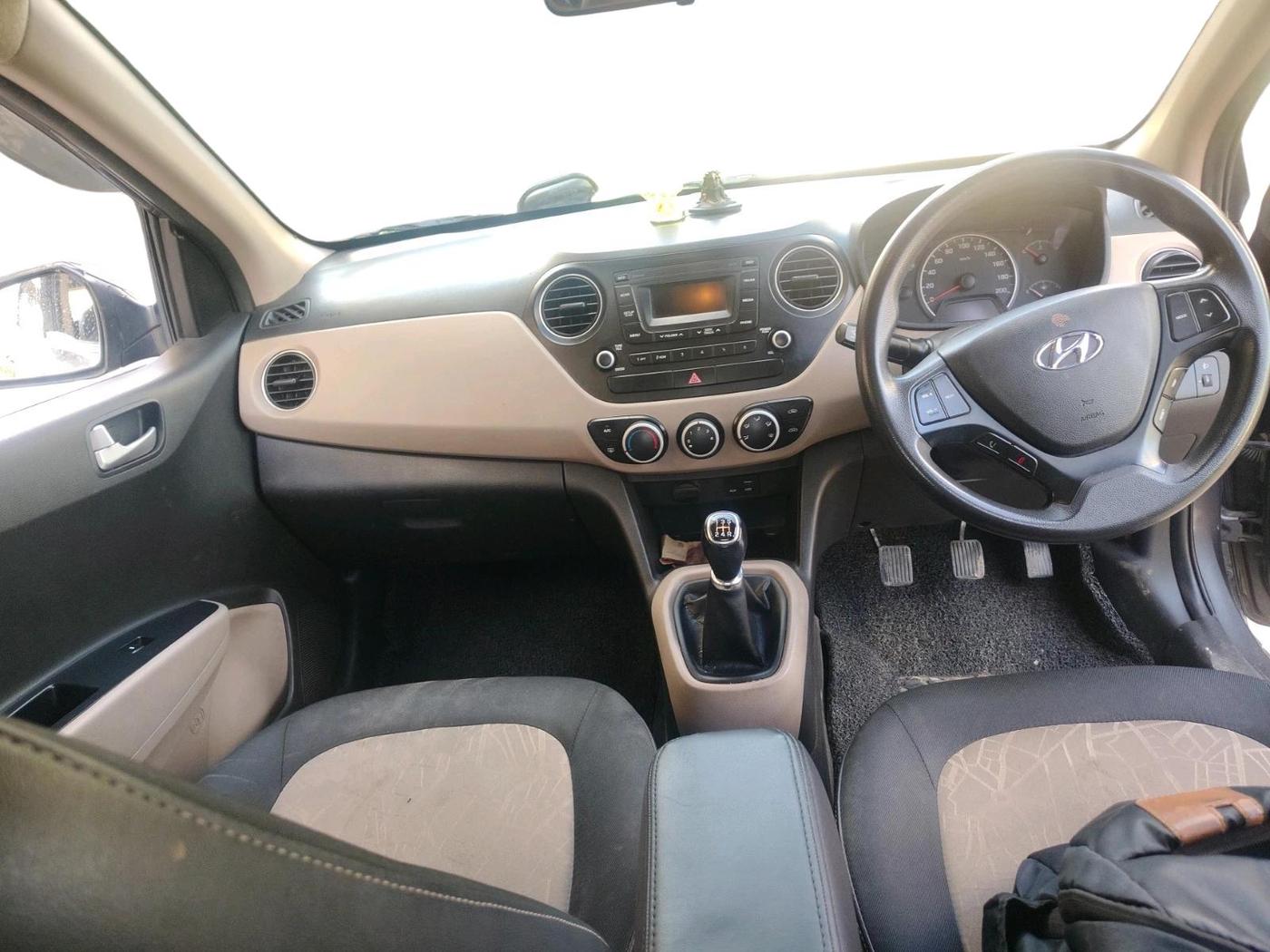 2016 Hyundai Grand i10 SPORTZ 1.2 KAPPA VTVT, Petrol, Manual, 60,305 km, interior