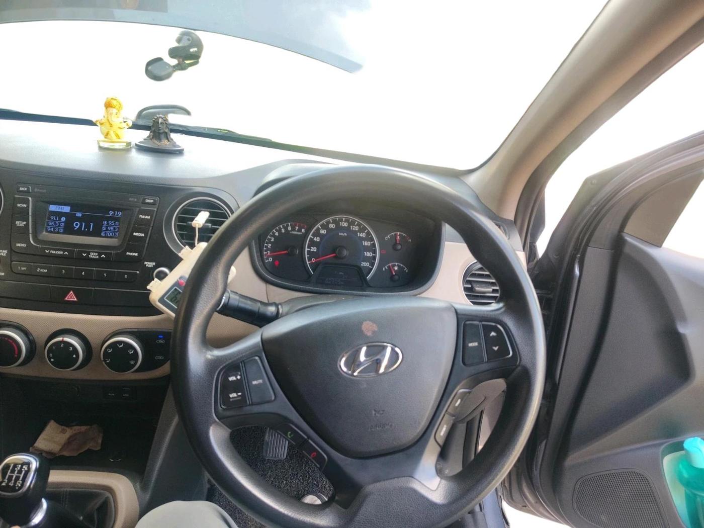 2016 Hyundai Grand i10 SPORTZ 1.2 KAPPA VTVT, Petrol, Manual, 60,305 km, interior