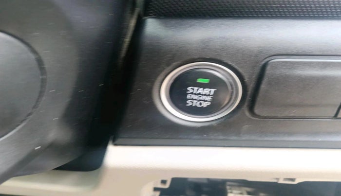 2022 Tata ALTROZ XZ PETROL, Petrol, Manual, 20,907 km, interior