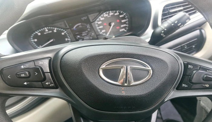 2022 Tata ALTROZ XZ PETROL, Petrol, Manual, 20,907 km, interior