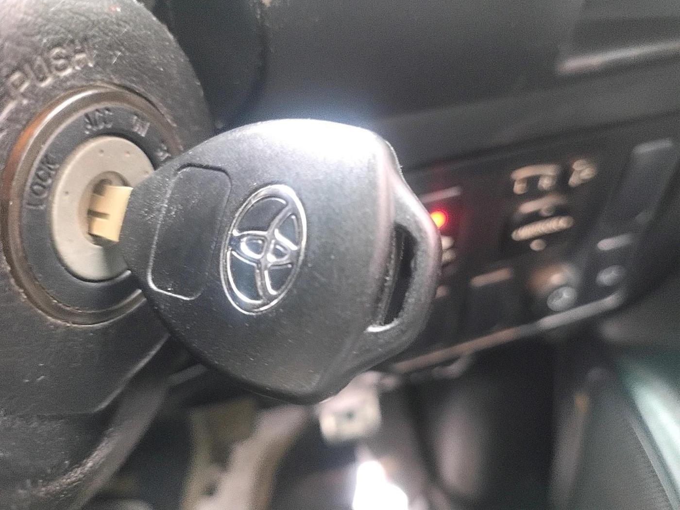 2015 Toyota Fortuner 3.0 4X4 MT, Diesel, Manual, 1,16,652 km, interior