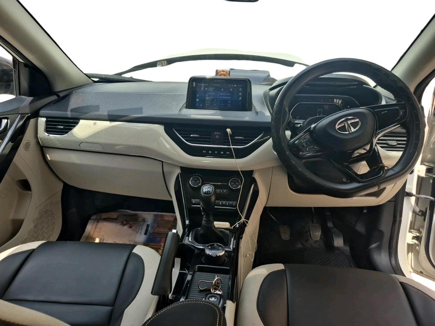 2023 Tata NEXON XZ PLUS PETROL, Petrol, Manual, 29,115 km, interior