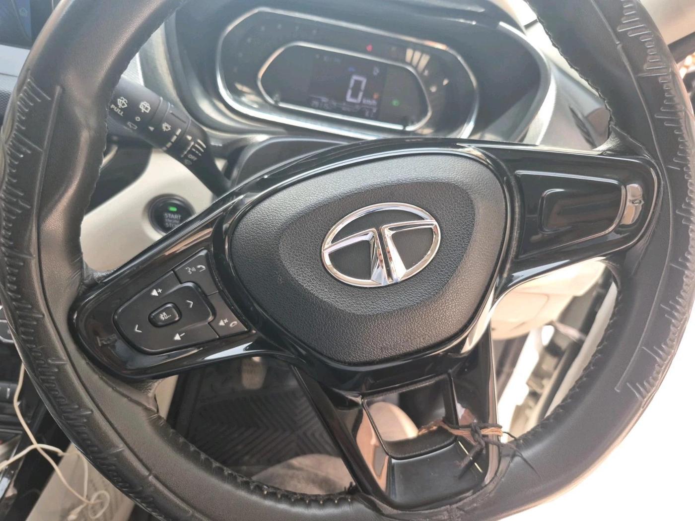 2023 Tata NEXON XZ PLUS PETROL, Petrol, Manual, 29,115 km, interior