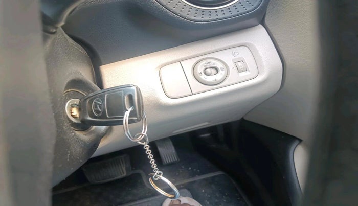 2021 Hyundai NEW SANTRO SPORTZ AMT, Petrol, Automatic, 30,098 km, interior