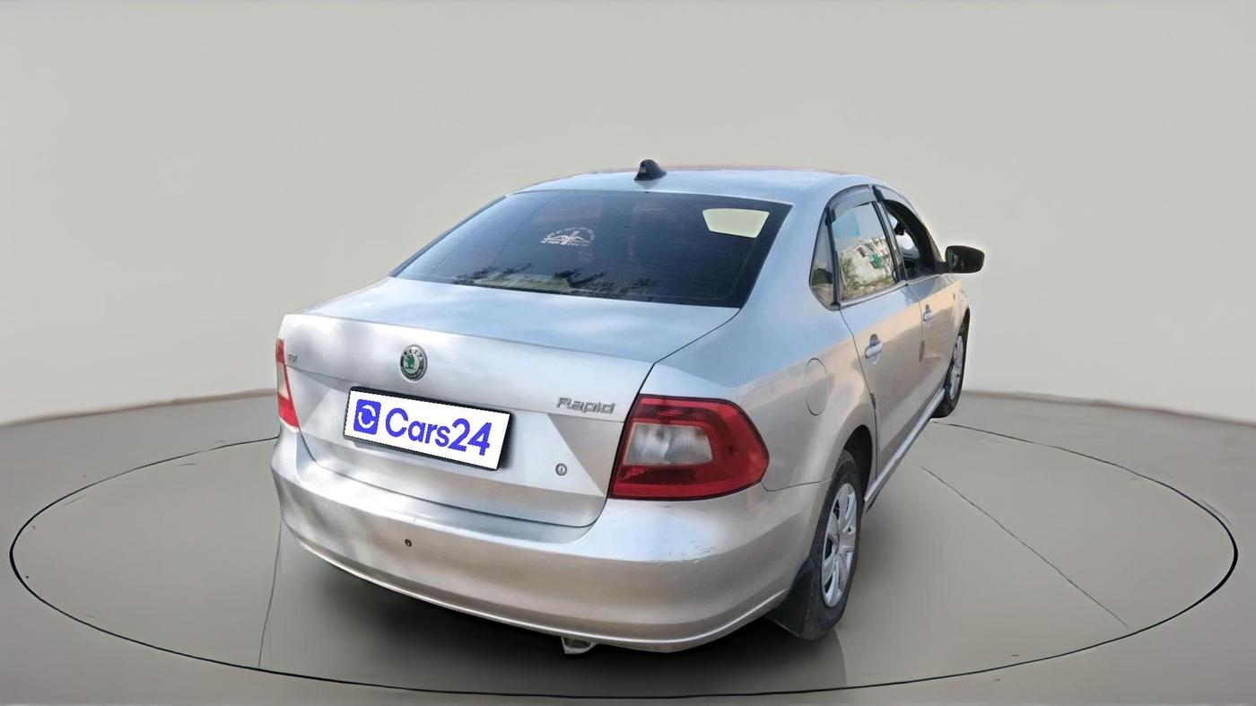 2013 Skoda Rapid AMBITION 1.6 TDI CR MT, Diesel, Manual, 1,26,524 km, exterior