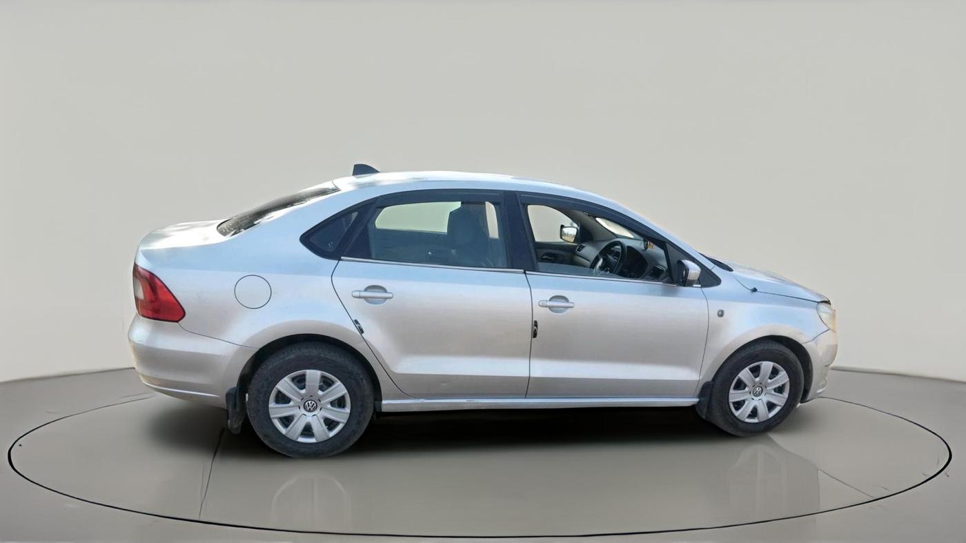 2013 Skoda Rapid AMBITION 1.6 TDI CR MT, Diesel, Manual, 1,26,524 km, exterior