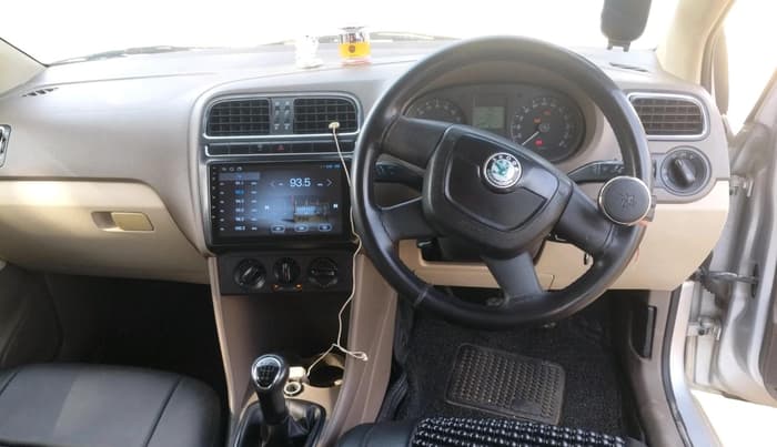2013 Skoda Rapid AMBITION 1.6 TDI CR MT, Diesel, Manual, 1,26,524 km, interior