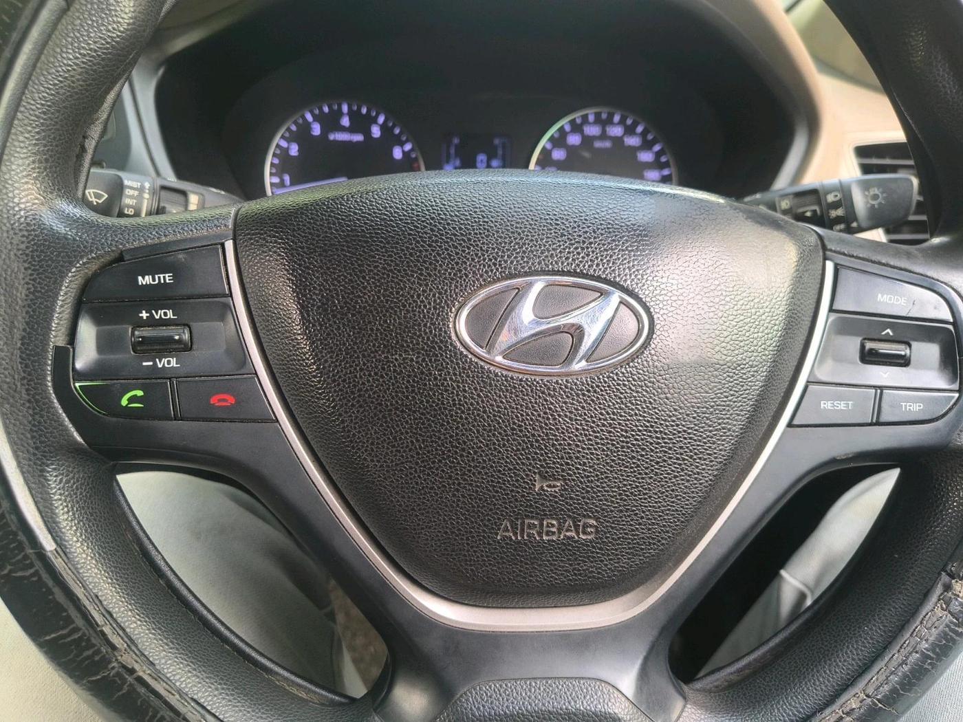 2015 Hyundai Elite i20 SPORTZ 1.2, Petrol, Manual, 1,04,064 km, interior