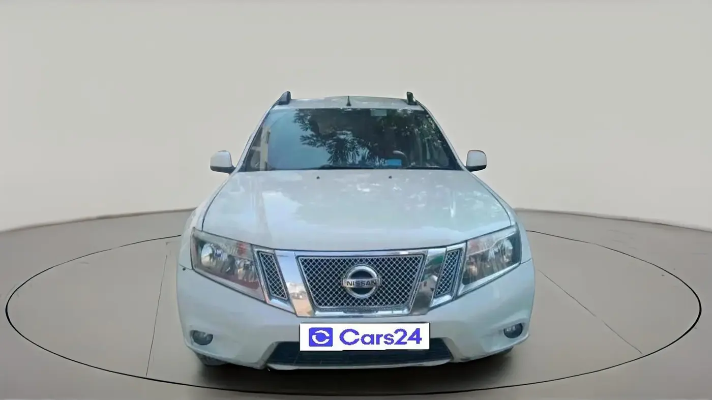 2015 Nissan Terrano XL (D), Diesel, Manual, 1,56,197 km, exterior